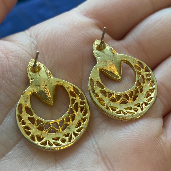 🖤Vintage gold enameled earrings - Picture 6 of 12